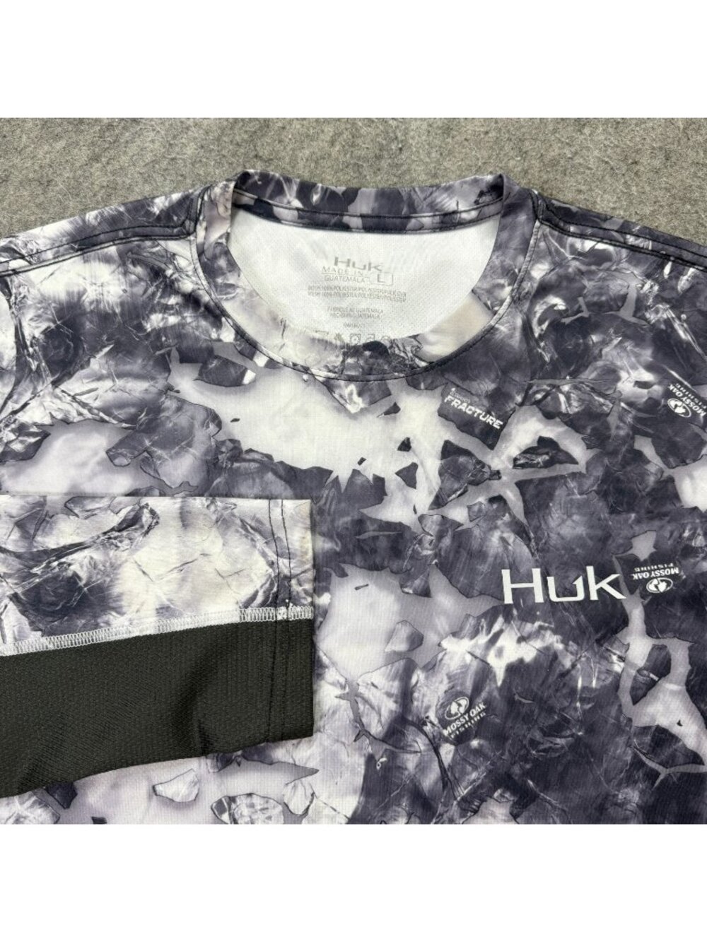 Huk Performance Fishing Shirt Men L Blue Long Sleeve Camo UV Protection